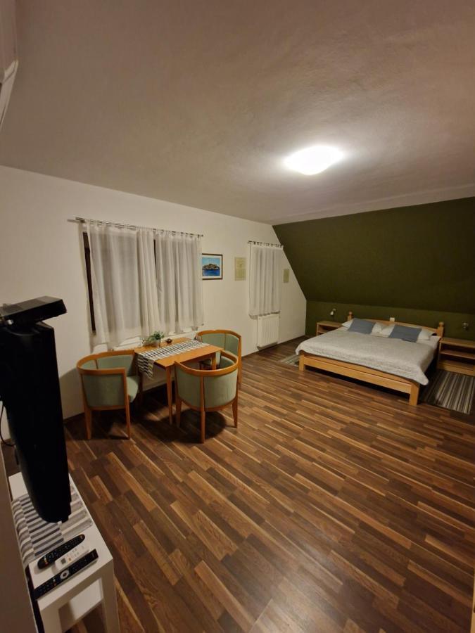 Guest House Wolf II Плитвицкие озёра Экстерьер фото