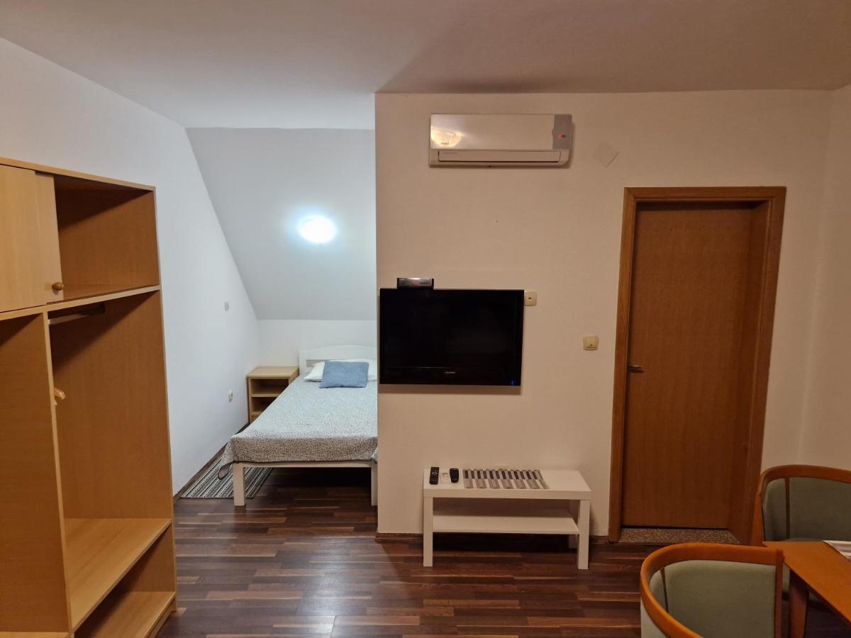 Guest House Wolf II Плитвицкие озёра Экстерьер фото