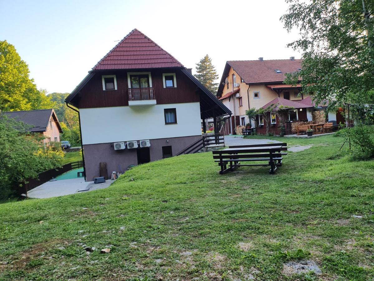 Guest House Wolf II Плитвицкие озёра Экстерьер фото
